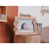 54414 5 dreveny fotoramecek se jmenem k narozeni ditete 18 x 13 cm