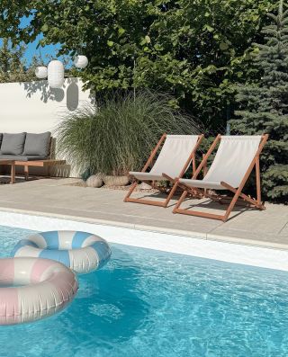 Drvene vrtne ležaljke ATMOWOOD pružaju pravi ljetni užitak. ☀️ Zahvaljujući jednostavnom dizajnu savršeno se uklapaju u...